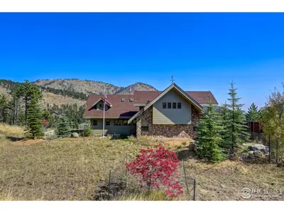 Meditate on your 12 minute drive home from downtown to the most desirable canyon…