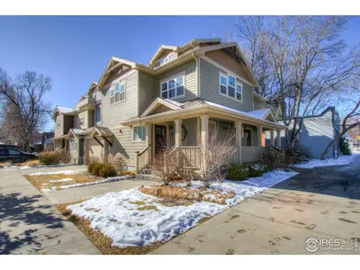 Ideal Boulder location between the University campus and Pearl St. Beautiful upd…