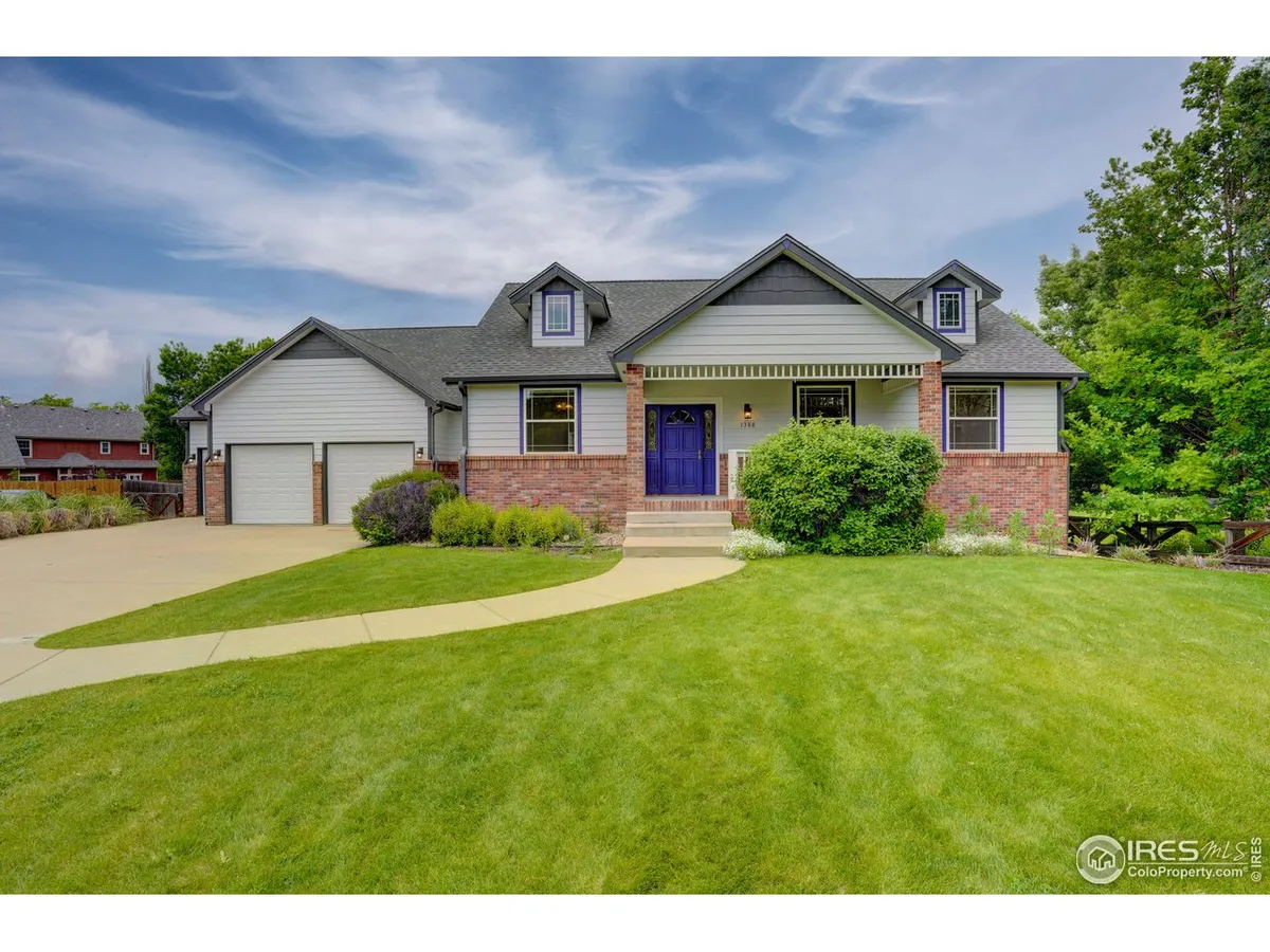 RANCH STYLE HOME for MAIN LEVEL LIVING.  PRIVATE CUL-DE-SAC LOT IN COVETED ERIE …