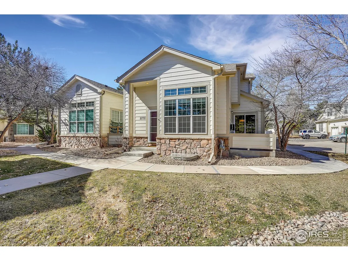 Move-in ready townhome-style condo with 3 bedrooms & 2 baths upstairs, open floo…