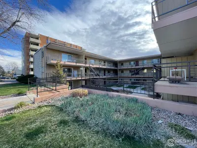 IDEAL LOCATION -  1/2 block from CU campus. 2 bed, 1 bath condo on main level wi…