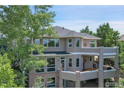 PANORAMIC MOUNTAIN VIEWS! Treat yourself to the photos then come see this beauti…
