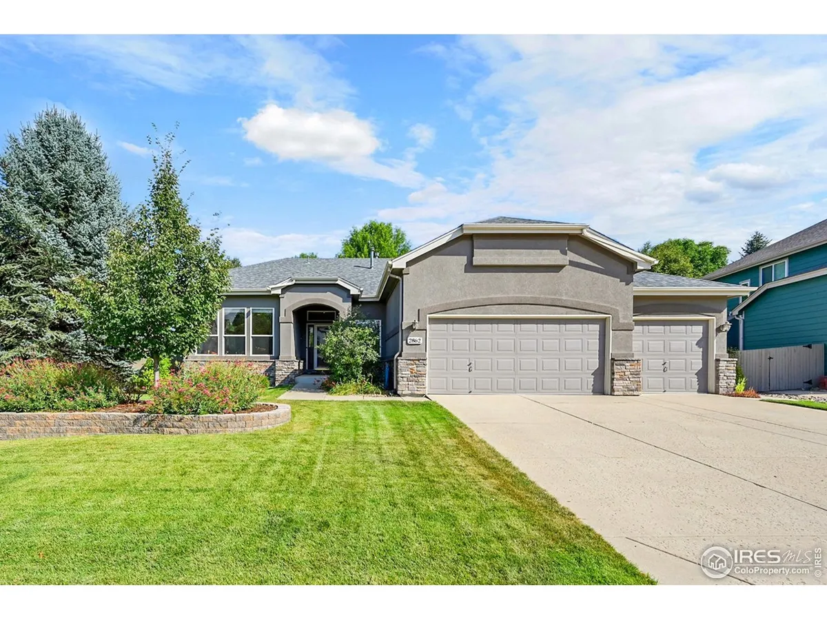 IMMACULATE. PRISTINE. PROUDLY MAINTAINED. IDEAL FOR DOWNSIZERS. Set on a quiet c…