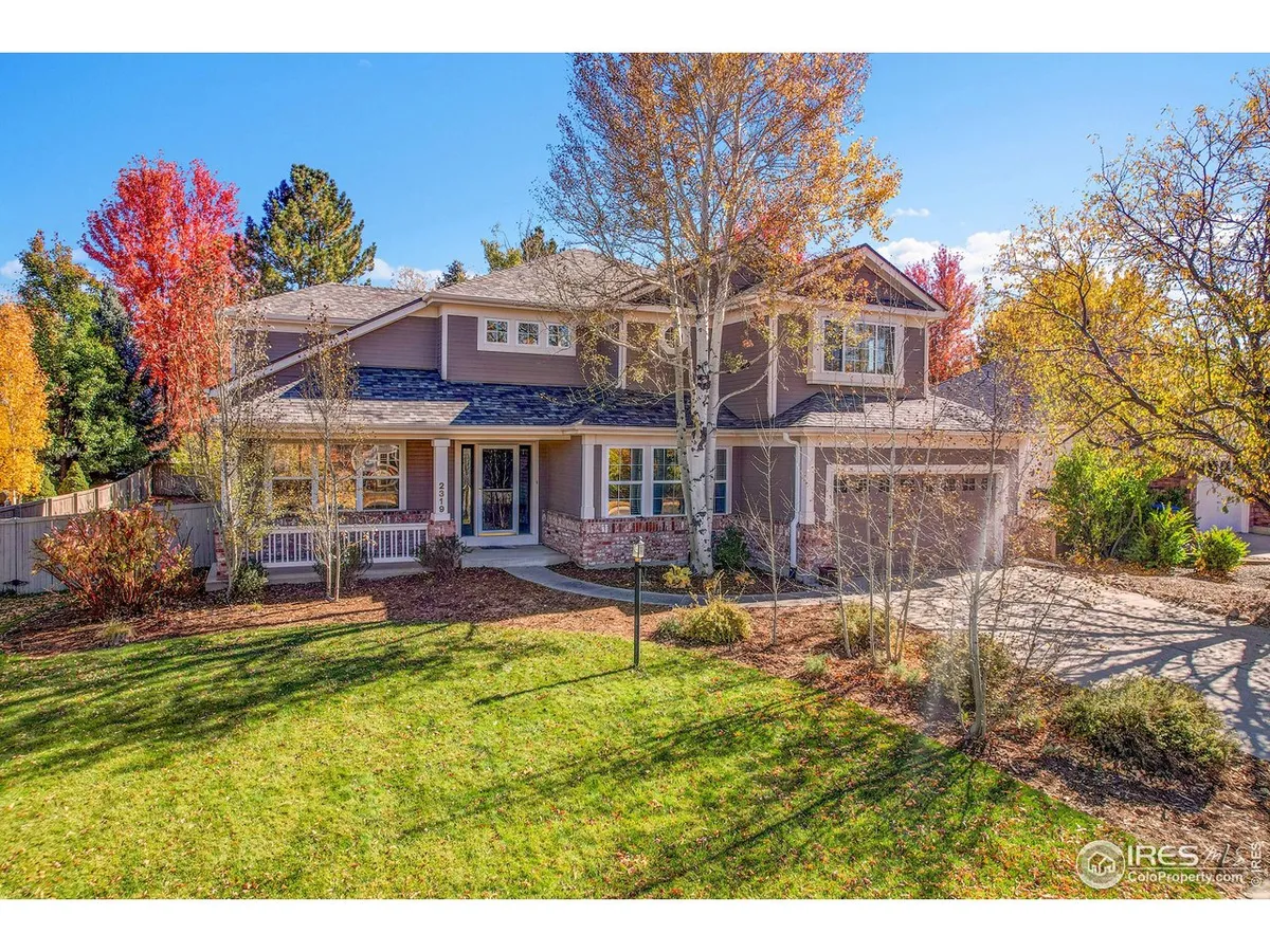 Welcome to this stunning 2-story home located in the desirable Starlight Ridge c…