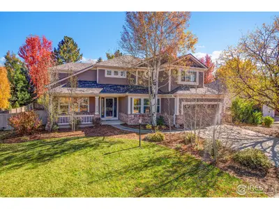 Welcome to this stunning 2-story home located in the desirable Starlight Ridge c…