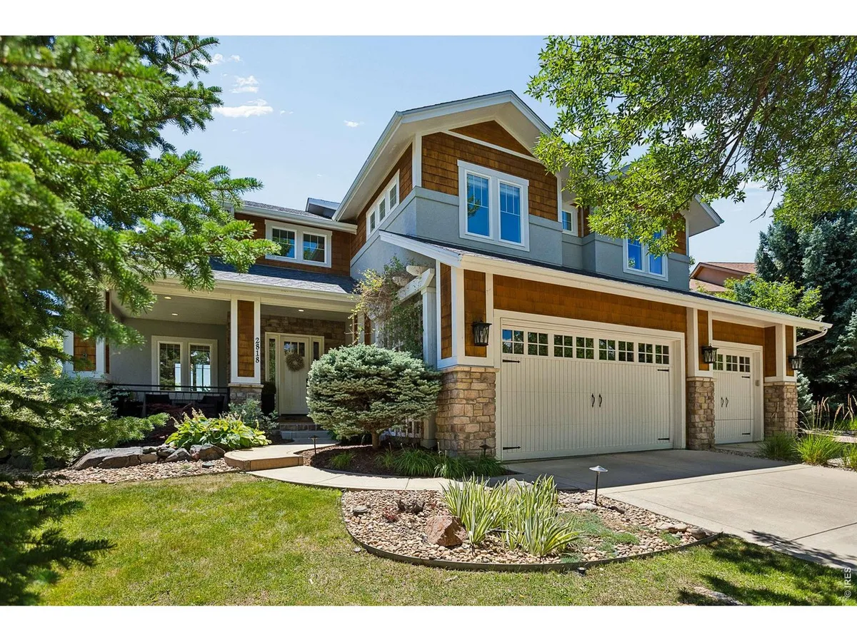 Perfectly positioned along the 3rd fairway of Lafayette's prestigious Indian Pea…