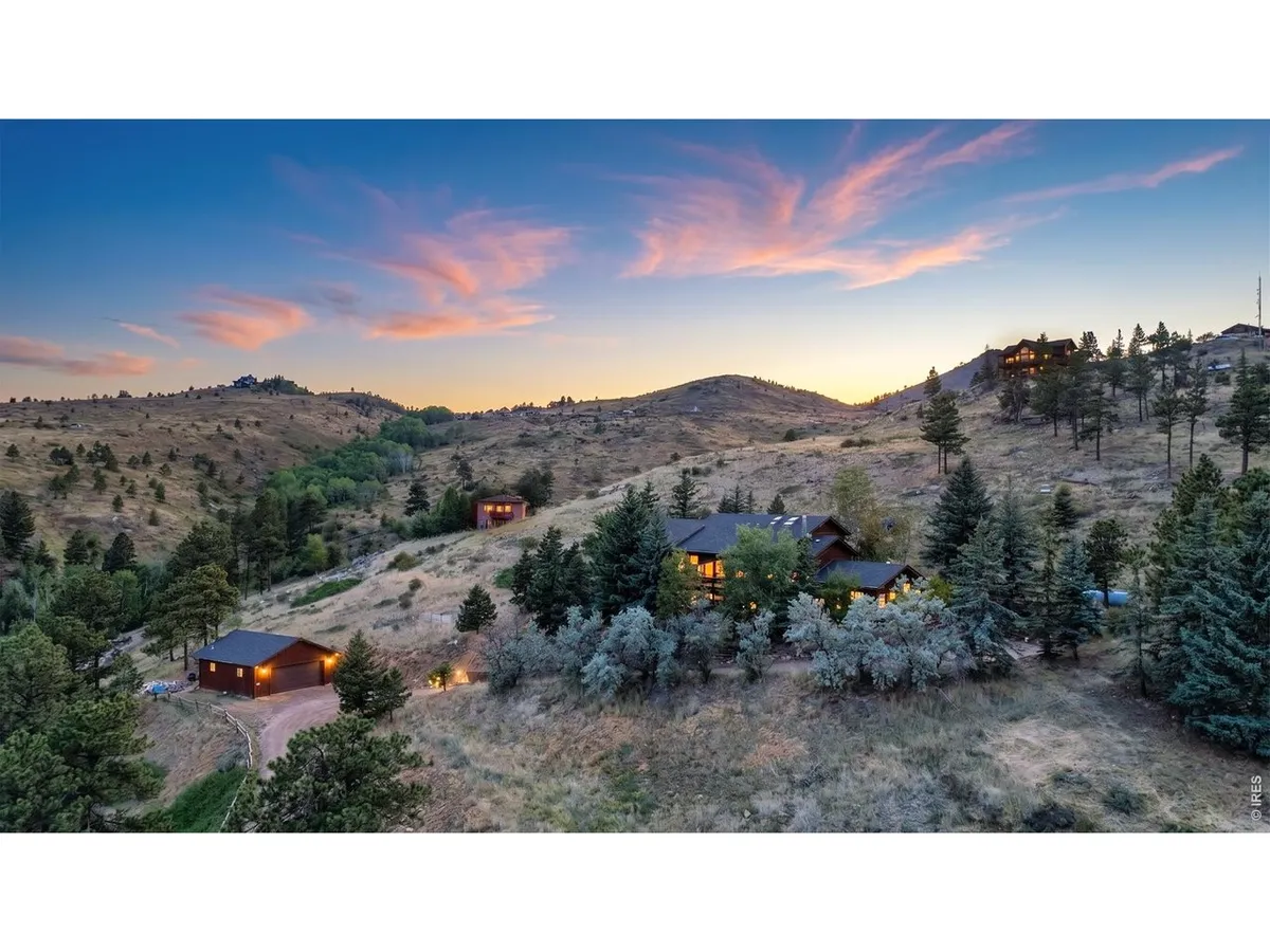 Over 5,000 square feet just 3 miles up Sugarloaf Road-offering a rare combinatio…